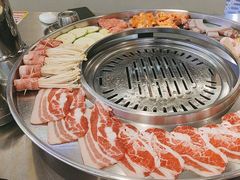 -哈哈碳都·牛肋条无限自助烤肉(宝龙店)