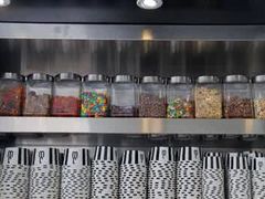 零售区-JW德国冻酸奶Frozen Yogurt(龙湖成都滨江天街店)