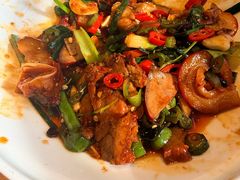 -关东小磨东北菜(上海长风大悦城店)