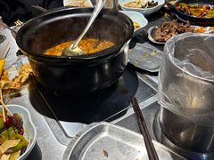 -马路牙子烧烤音乐酒馆(望京店)