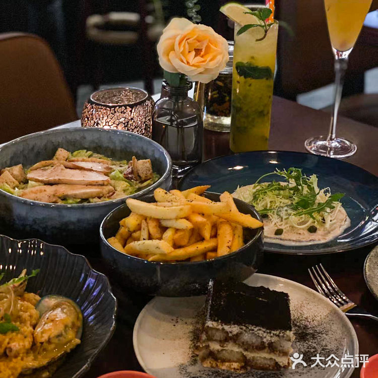 魔都新店|看世界杯超有氛围感的bistro