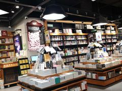 -西西弗书店&矢量咖啡(凯德晶萃广场店)