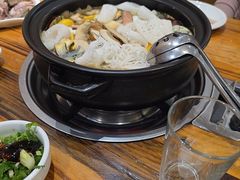 -菌之家·专业纯野生菌火锅·特色炒菌