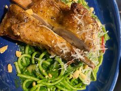 鸡肉松仁菠菜汁意面-西堤牛排(龙德广场店)