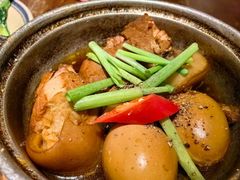 -Cuc Gach Quan Restaurant