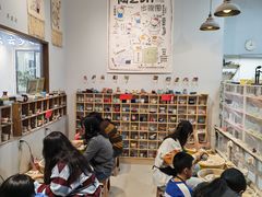 -垚火玩泥吧手作集合店·拼豆·陶艺