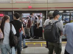 -汉中路(地铁站)