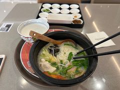 -妈妈故事米线(市府恒隆店)