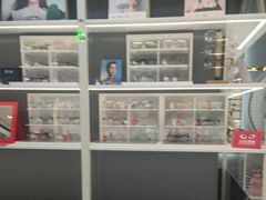 -沫芮眼镜·蔡司·依视路·尼康明月(环创店)
