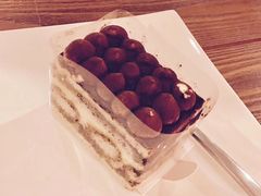 -星巴克(广州中华广场B1层店)