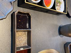 -铭牛烧肉·和牛海鲜自助(高新月牙湖店)
