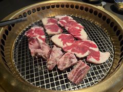 -铭牛烧肉·和牛海鲜自助(高新月牙湖店)