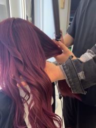 -镁连社·美联社