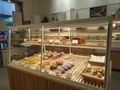 面包甜点陈列柜-前进麦味·天然烘焙(凯德1818店)