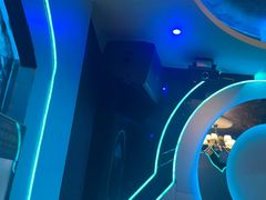 -路边边.炒菜烧烤.音乐餐厅(良乡长虹店)