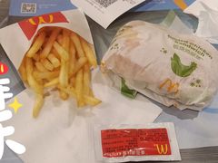-麦当劳(金狮广场店)