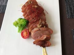 -悦享绿山墙西餐厅