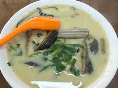 -三百碗宝应长鱼面(板仓街店)