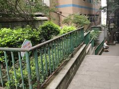 -邓莽子老火锅(中兴路总店)