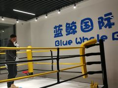 -蓝鲸国际少儿游泳训练中心(群力店)