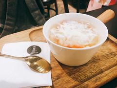 鲜奶雪耳炖木瓜-炖物24章·顺时轻养茶(杭州大厦店)