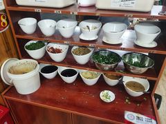 -苗伯妈酸汤火锅