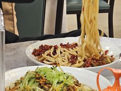 -汗腾格里·风味餐厅(新疆驻京办店)