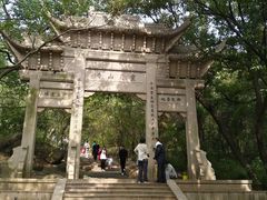 -灵岩山风景区