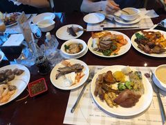 -荣誉国际酒店-云顶旋转餐厅