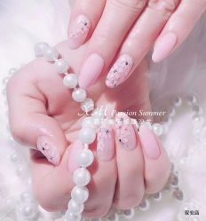 -夏花美甲美睫