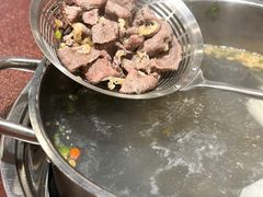 -牛肉彪·19年专注·潮汕牛肉火锅(祈福店)