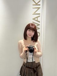 -SWANK SALON
