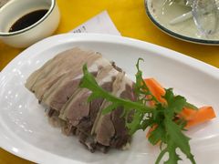 -侬佳蒸菜馆(听潮店)