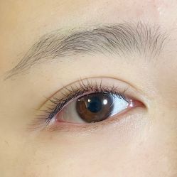 -花岐款式专研健康美甲沙龙
