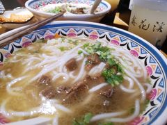 十年经典牛肉粉-鑫花溪牛肉米粉(人民广场店)