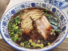 红油焖肉面-伟记奥面馆(养育巷店)