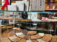 -Laderach 莱德拉(上海环贸iapm店)