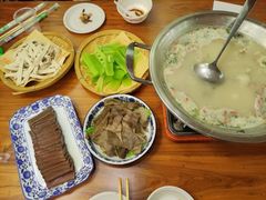-牧人巷子·大锅羊汤·暴走牛骨(大成路店)