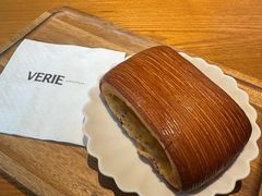 -VERIE BAKEHOUSE