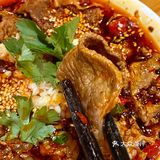 哈尔滨必吃铜火锅！！我被冒牛肉迷住了🤩