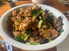 黄焖鸡-腾冲国萍农家乐