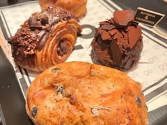 法式烤榛子焦糖泡芙-B&C黄油与面包·THE GARDEN BAKERY概念店(世纪汇店)