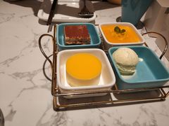 甜品四宫格-曼玉餐厅(中原万达店)