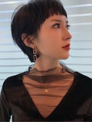 -AYO SALON