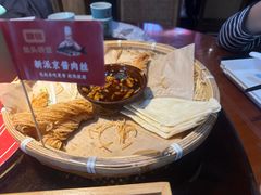 -魏铭鱼头捞饭(晋阳路店)