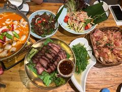 -老滇山寨•云南特色菜•地方菜•民族风情歌舞表演(金碧店)