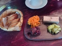 -羽深肉铺 Steak & Wine