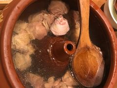 -云海肴·汽锅鸡·云南菜(天山百盛优客店)