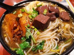 小锅米线-星林居酸辣米线餐厅