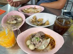 -榮泰米粉湯(Left Shop)